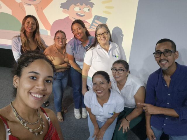 Espacios de capacitación y encuentro que fortalecen los lazos de amistad y el trabajo en equipo del staff y voluntarias. Voluntariado en Galápagos