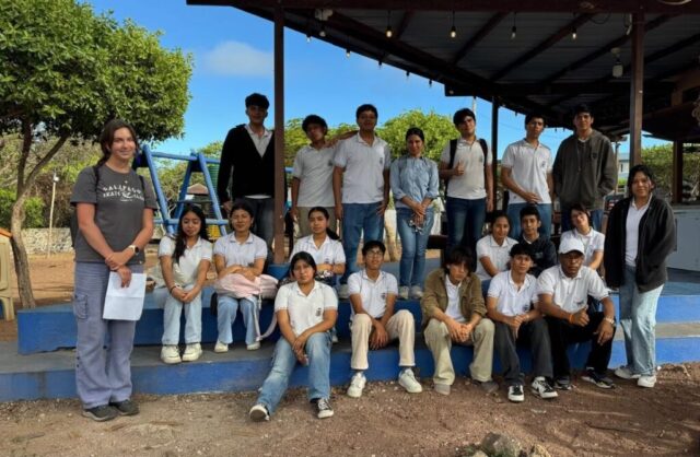 Vivir el voluntariado es abrirse a nuevas realidades, aprender desde el intercambio y crear recuerdos que perduran. Voluntariado en Galápagos